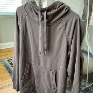 Women’s brown sweat shirt